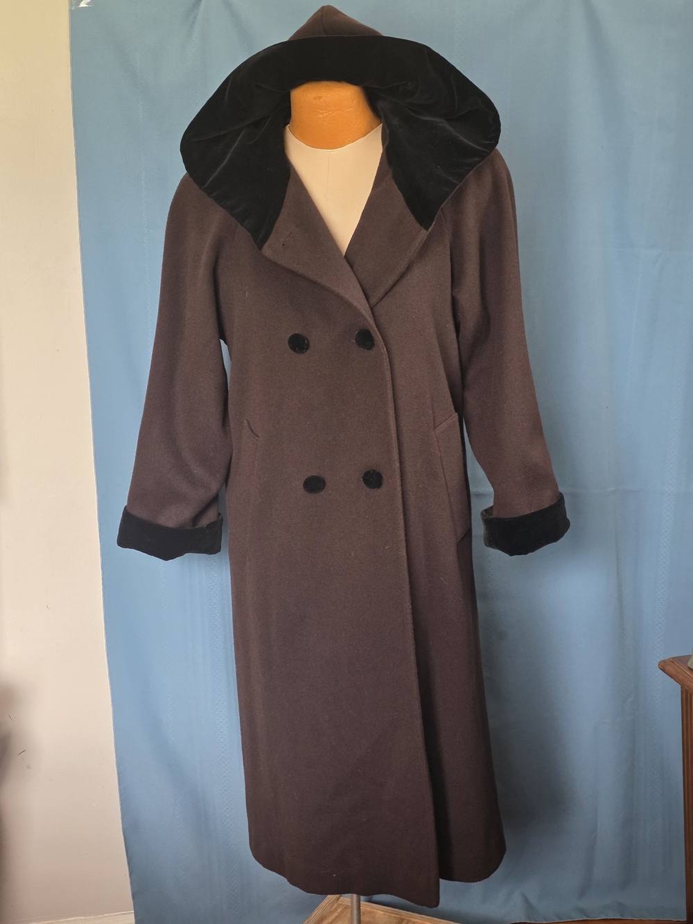 Vtg Leslie Fay Petites Wool Maxi Coat Hooded Black Velvet Trim Brown 10P USA